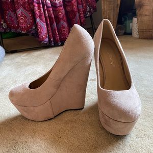 Blush colored wedges